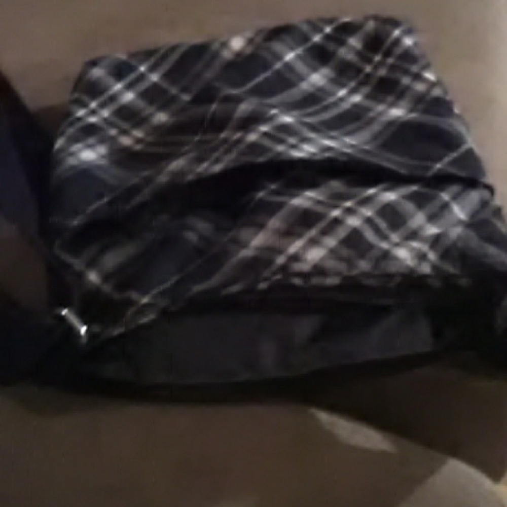 Purse - Picture 2 of 3